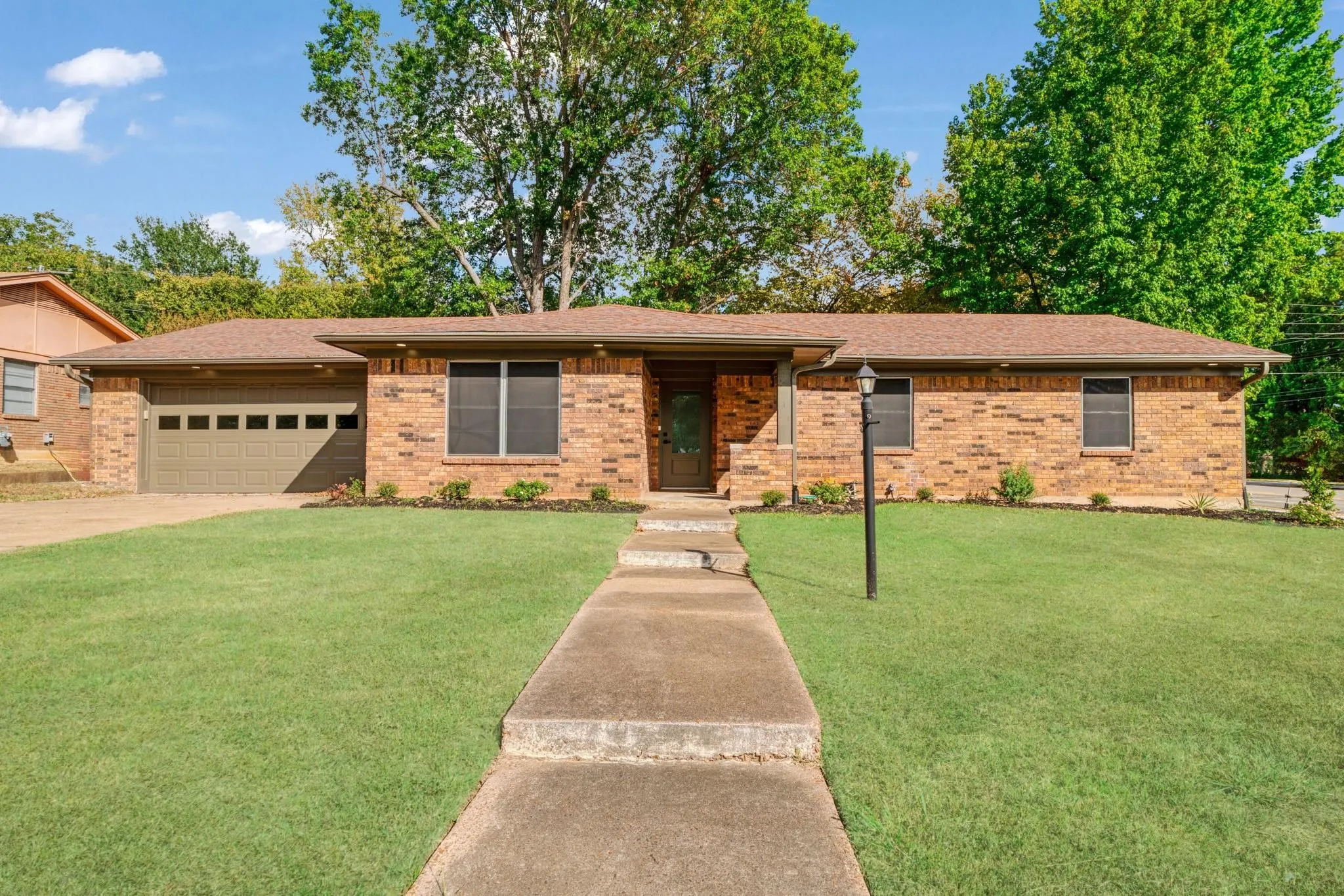 1195 33rd Street SE, Paris, TX 75460