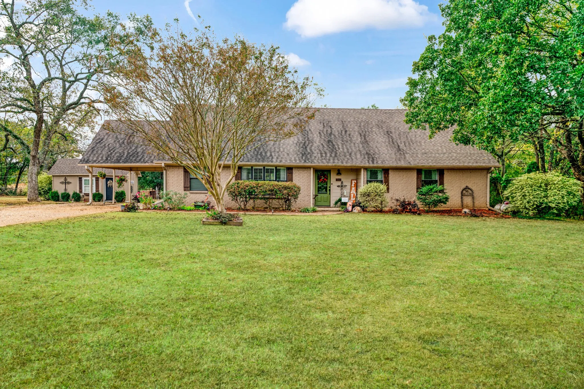 620 CR 32900, Paris, TX 75460