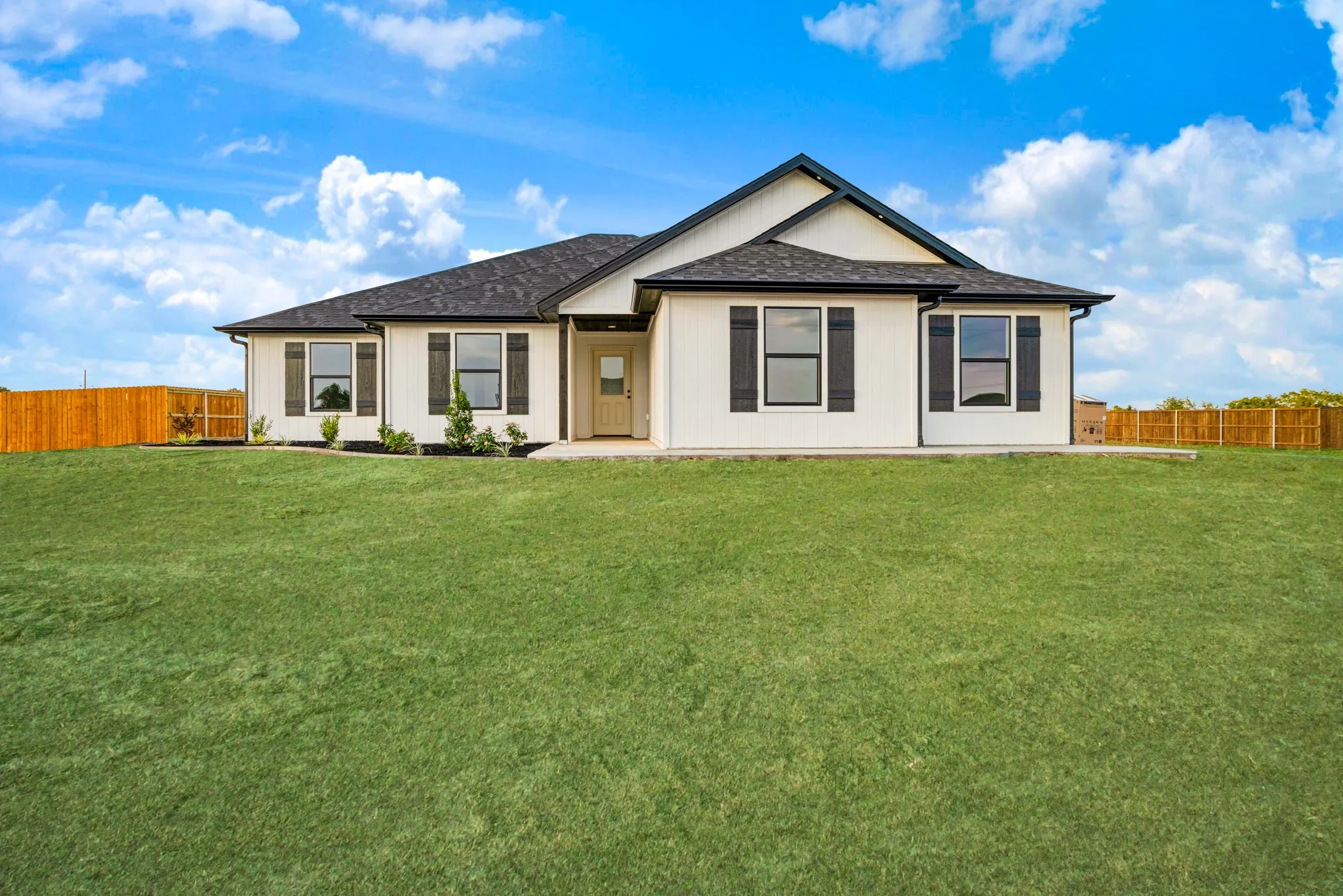 27 Private Road 33039, Brookston, TX 75421