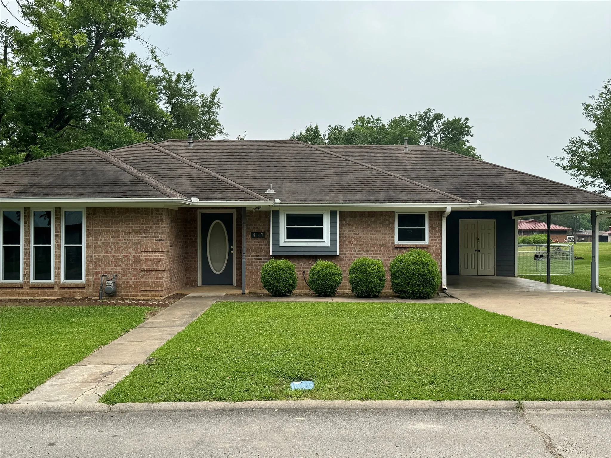 417 Monroe Street, Deport, TX 75435