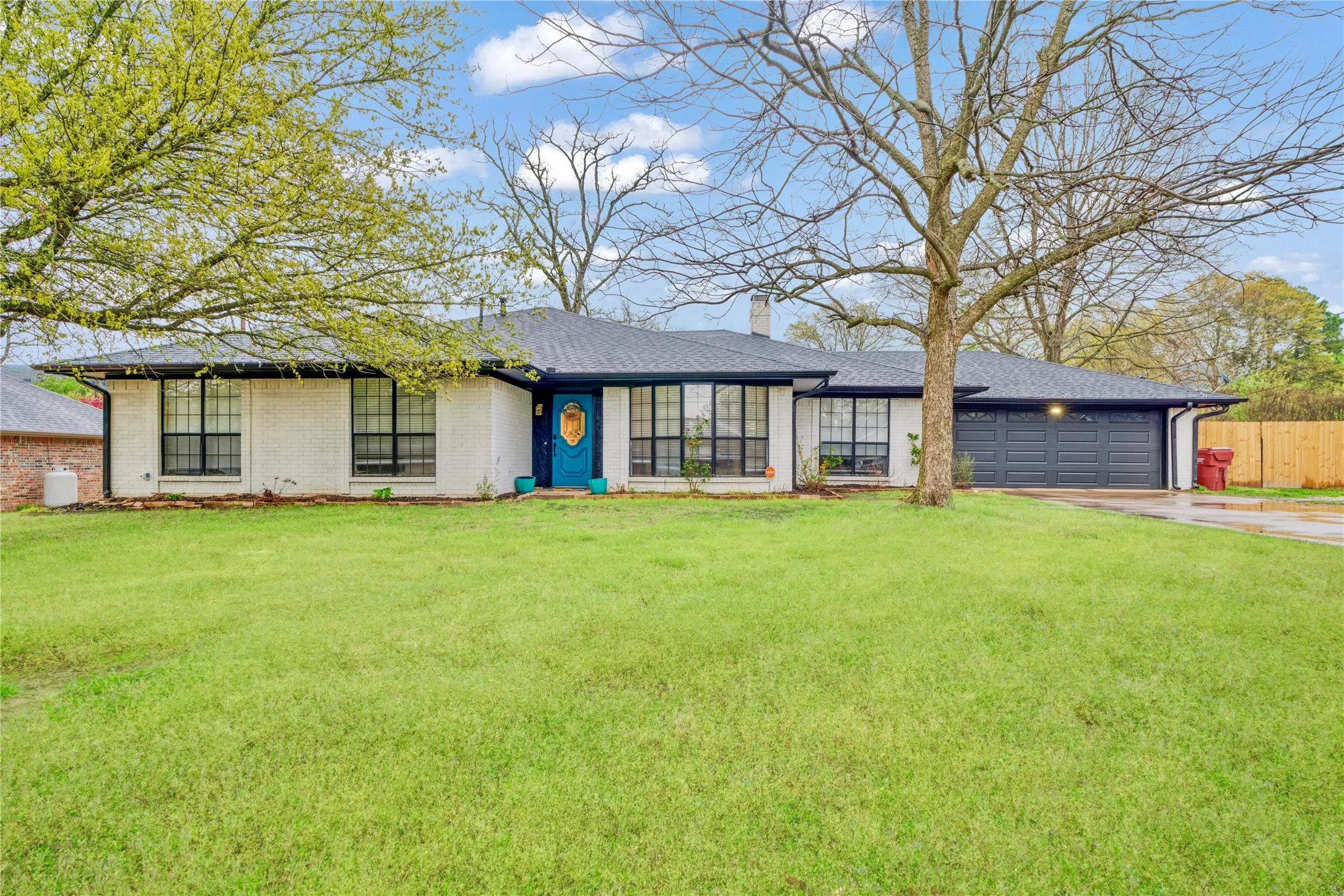 1050 Post Oak Lane, Reno, TX 75462